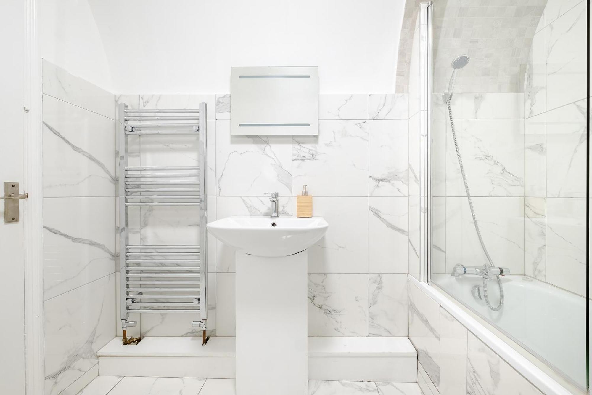לונדון Large One Bedroom Apartment In Marylebone מראה חיצוני תמונה